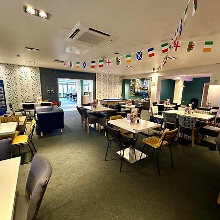 Mallard Corner, Cosy Cotswold Lakeview Lodge South Cerney Ngoại thất bức ảnh